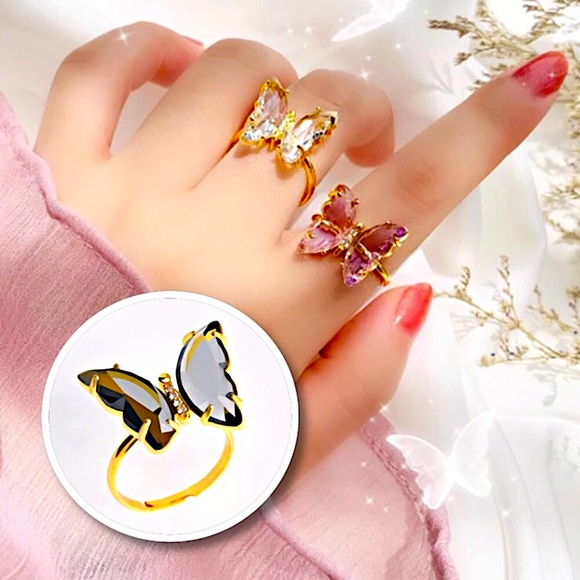 Jewelry - ⚜️[𝟯/$𝟭𝟴]⚜️Gray Butterfly Crystal Gold Ring NEW